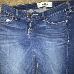 Hollister size 3short waist 26 length 29